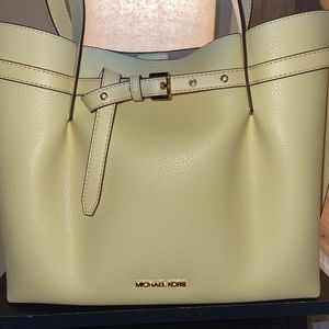 Michael Kors buttercup tote